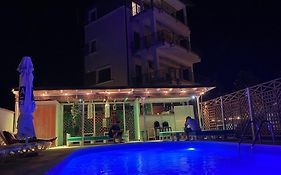 Breeze Villa Mamaia Nord